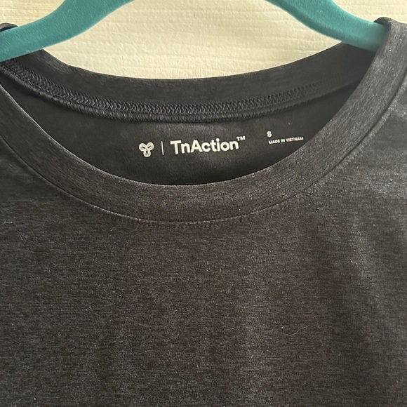 Aritzia TnAction Black Long Sleeve Tee Crewneck Women’s Small Basic Casual - Picture 2 of 6